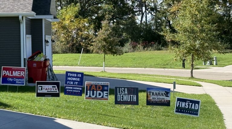 Shaun Palmer yard sign, non-partisan candidate for Rochester City Council